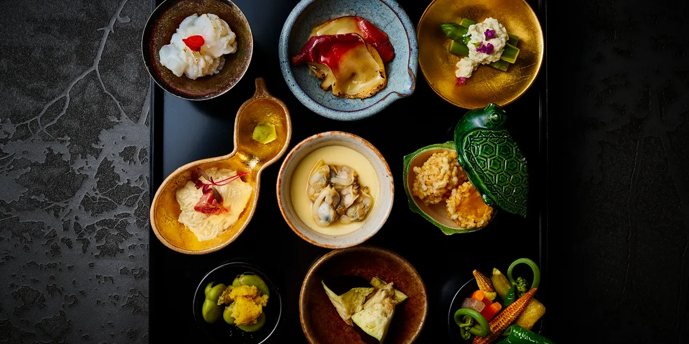 Taiko-zen (assortment of nine appetizers)
